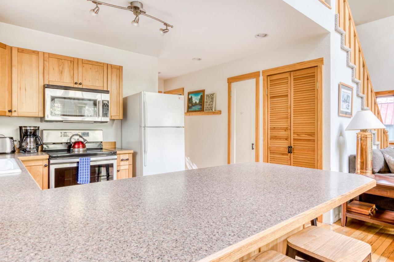 Wildwood Cabin Welches Bagian luar foto