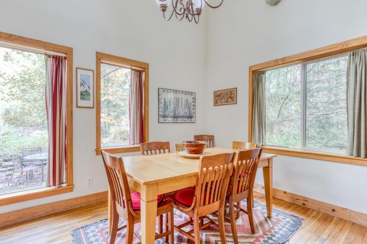 Wildwood Cabin Welches Bagian luar foto