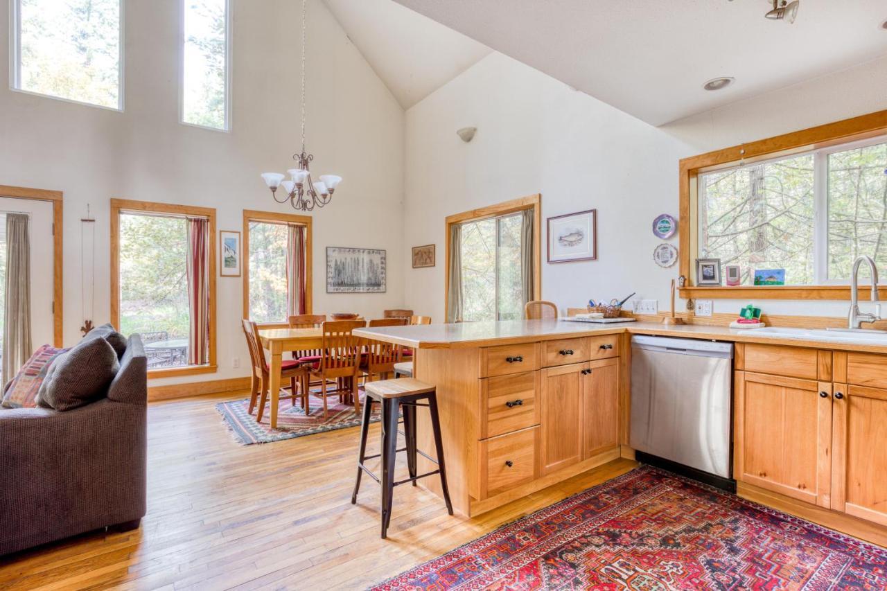 Wildwood Cabin Welches Bagian luar foto